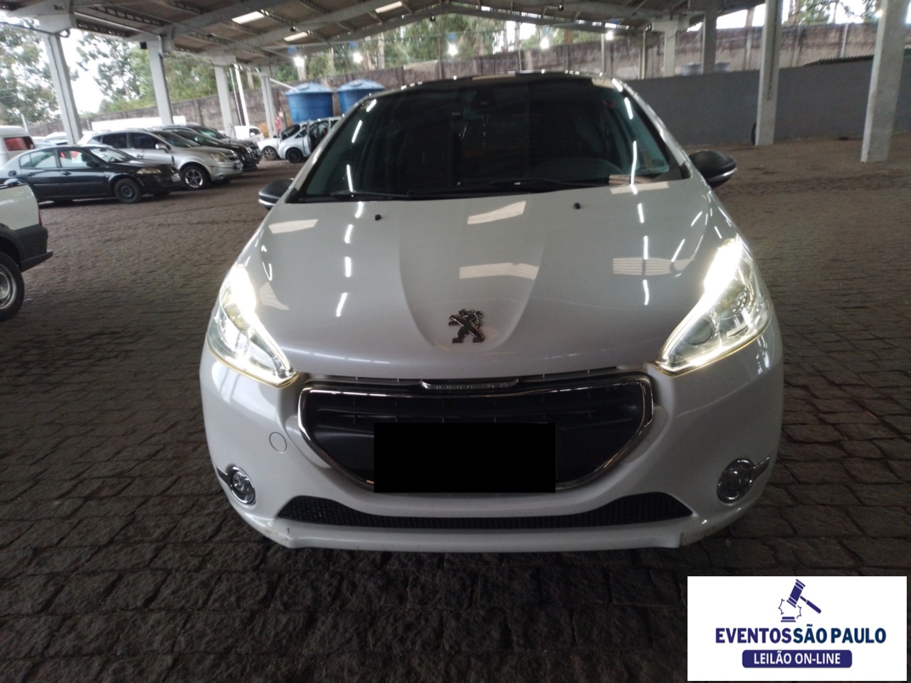 PEUGEOT 208 GRIFFE 2015