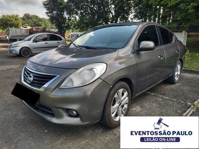 NISSAN VERSA 16SL FLEX 2014